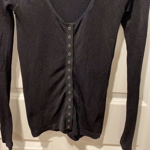 Free People Snap Close Sexy Scoop Neck Top EUC - Picture 3 of 9